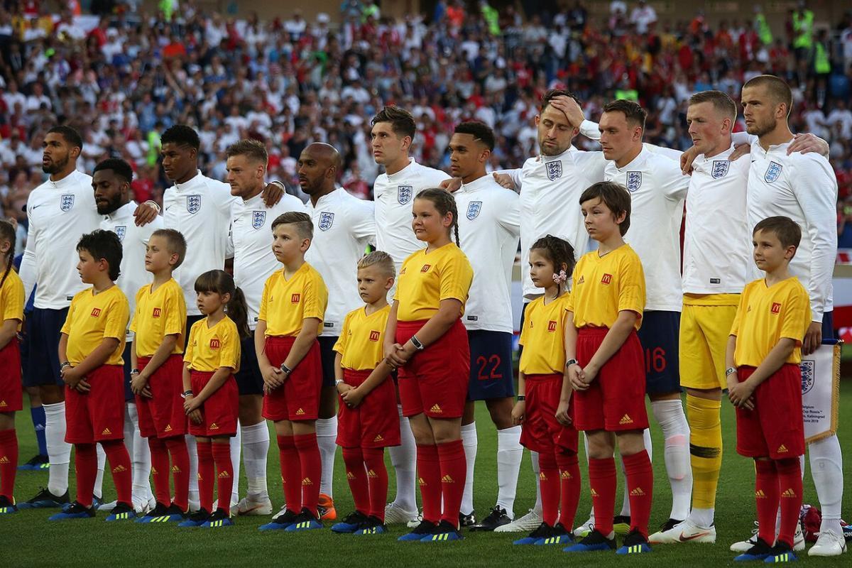 判罚尺度的球迷让战术意图在画面里一目了然